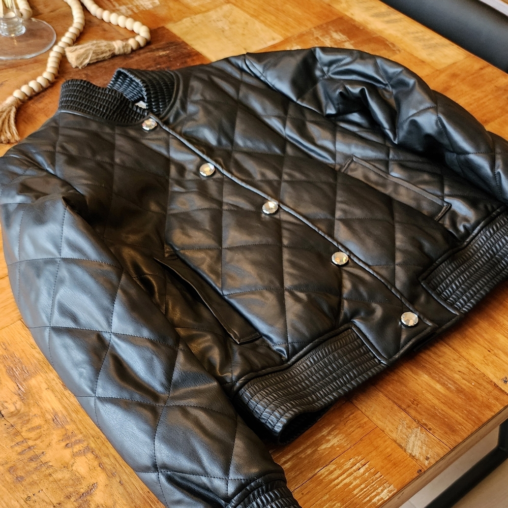 Michael Kors Quilted Bomber Jacket Size S but fits like a M - Picture 4 of 16